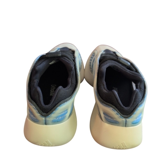 Men\'s Adidas Yeezy 700 V3 Kyanite main image 5